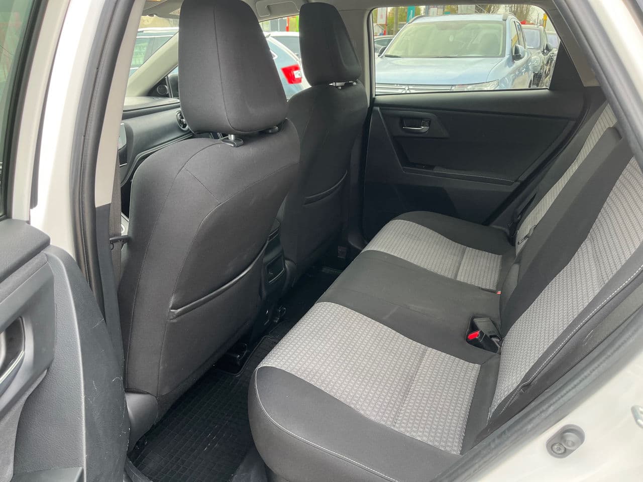 2018 Toyota Auris — Miniatură 15