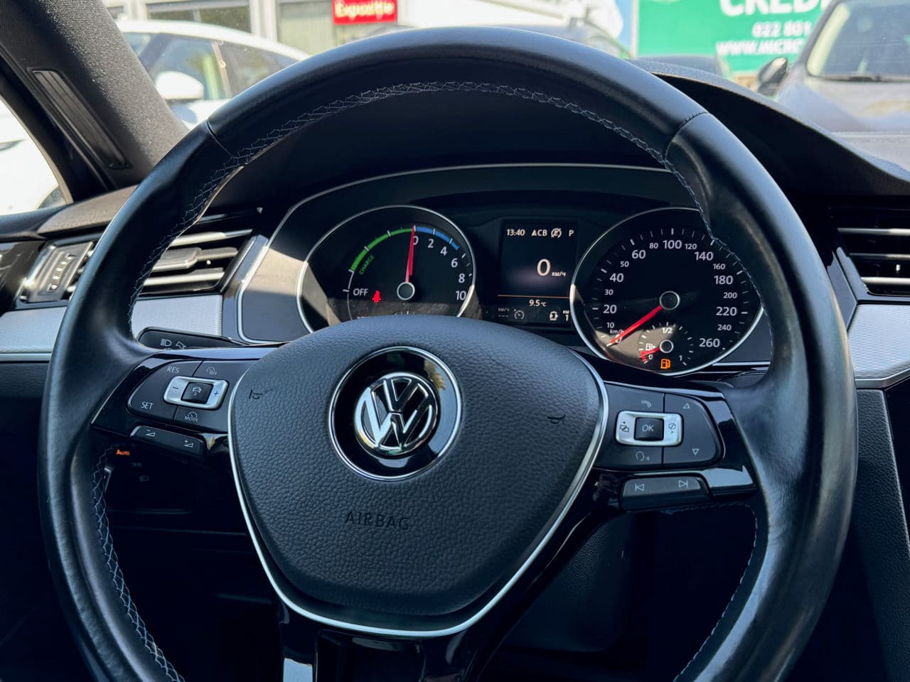 2015 Volkswagen Passat GTE — Miniatură 8