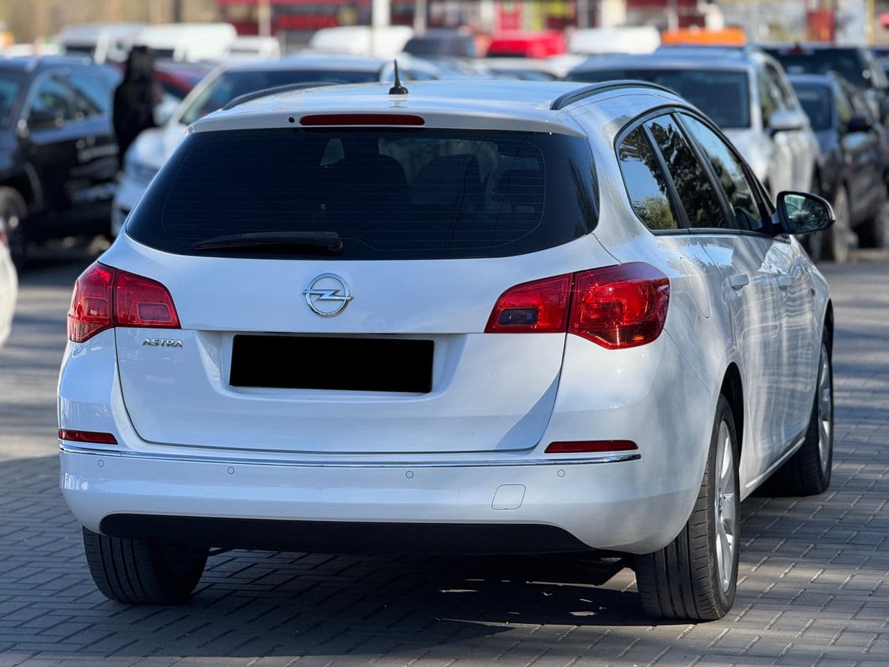 2015 Opel Astra — Miniatură 2