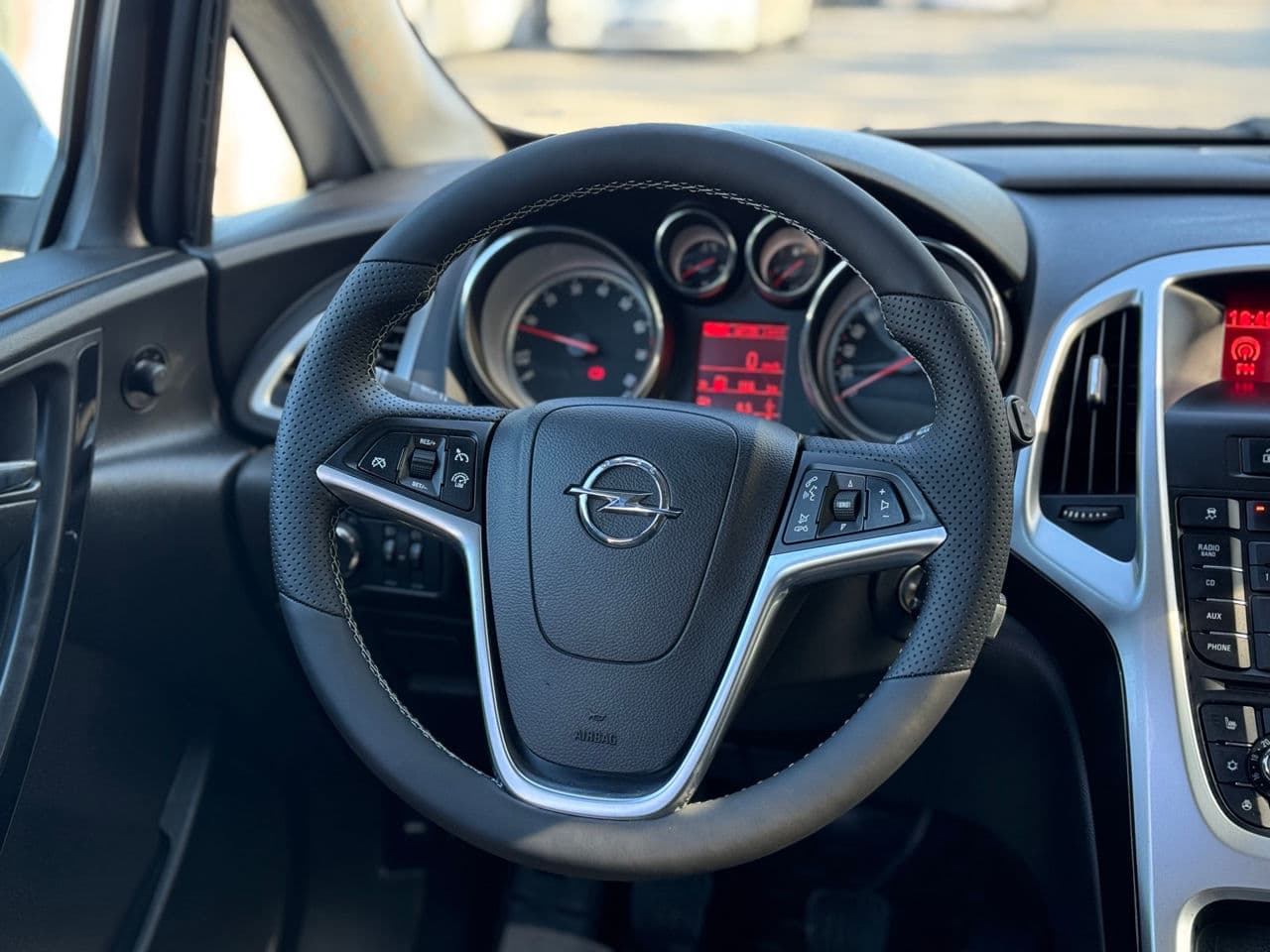 2015 Opel Astra — Miniatură 10