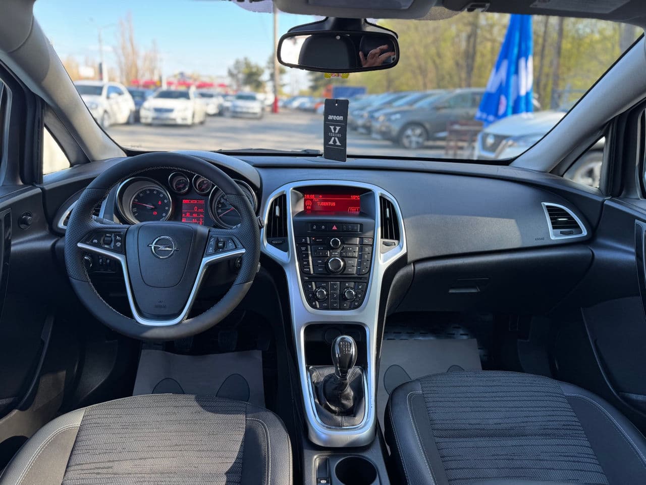 2015 Opel Astra — Miniatură 15