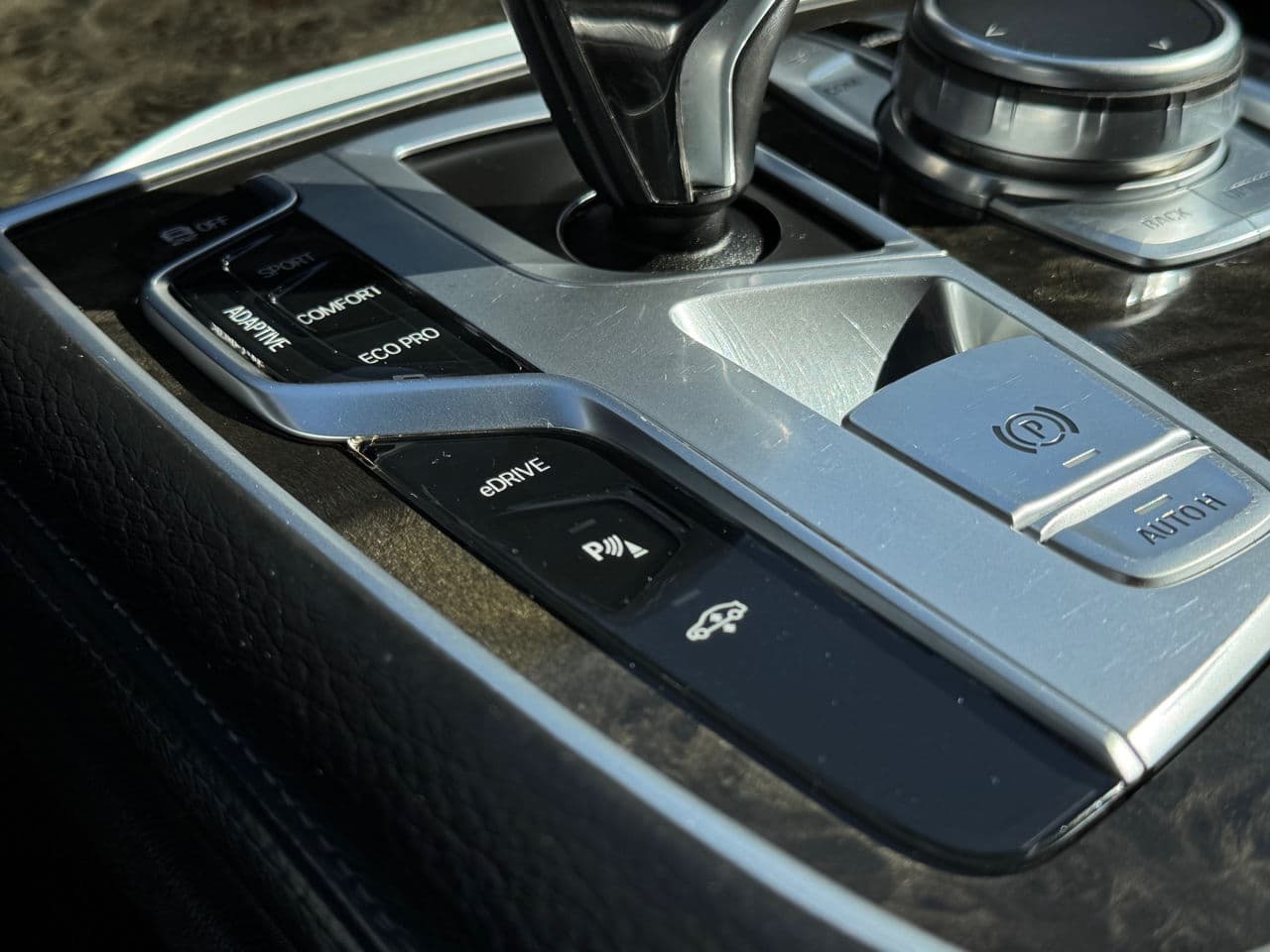 2018 BMW 740e — Miniatură 17