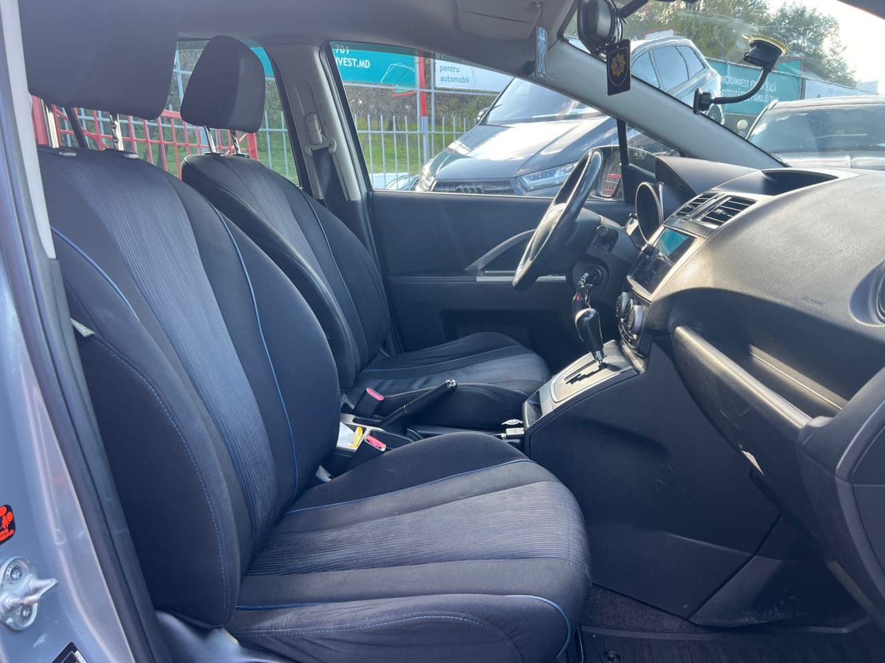2011 Mazda 5 — Miniatură 6