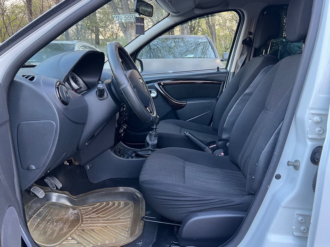 2012 Dacia Duster — Miniatură 5