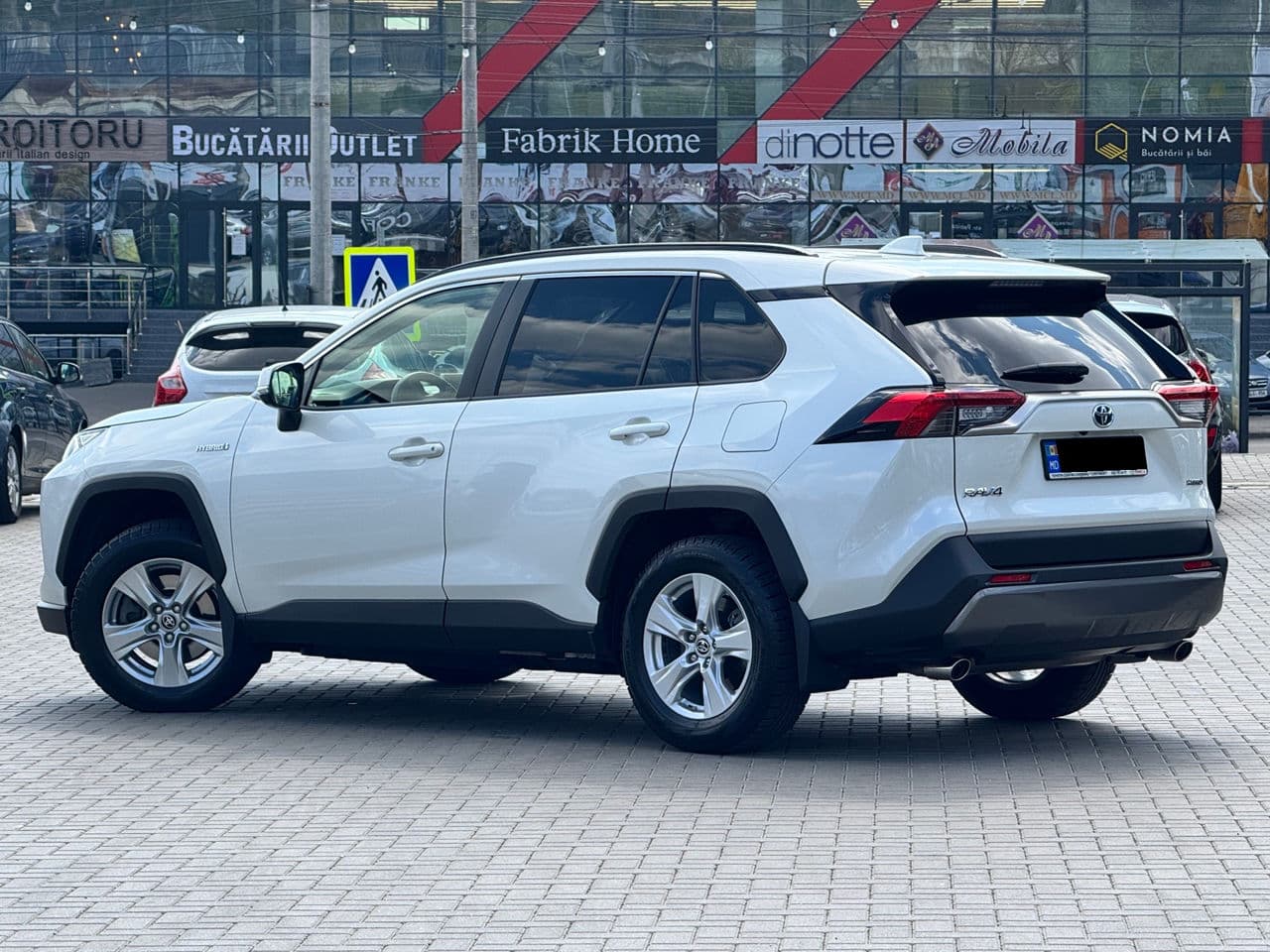 2020 Toyota Rav-4 — Miniatură 5
