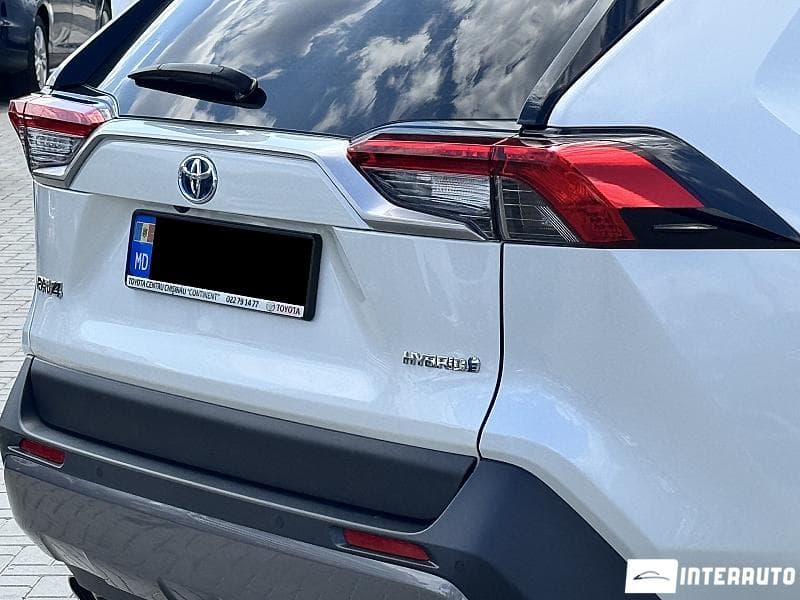 2020 Toyota Rav-4 — Miniatură 6