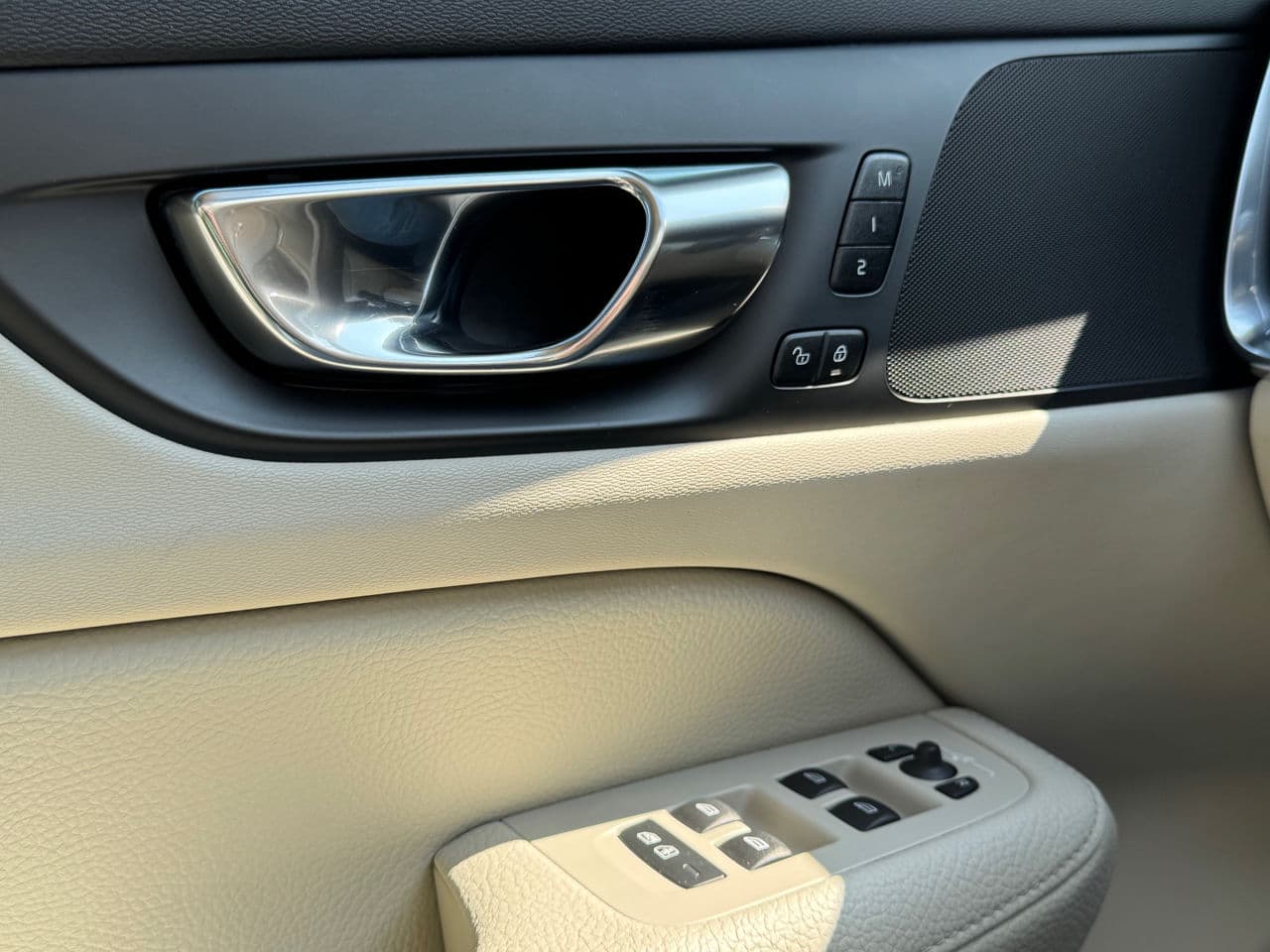 2021 Volvo V 60 Cross Country — Miniatură 10