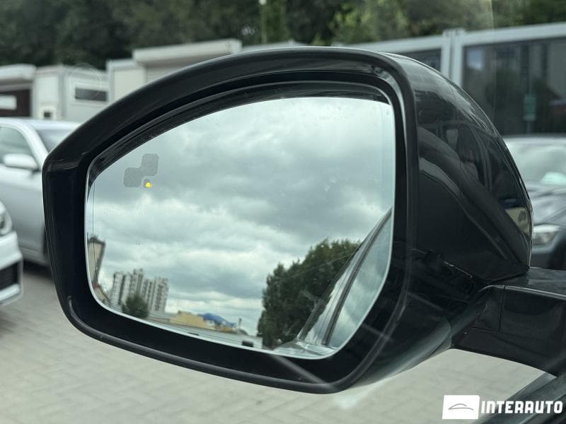 2016 Jaguar F-Pace — Miniatură 5