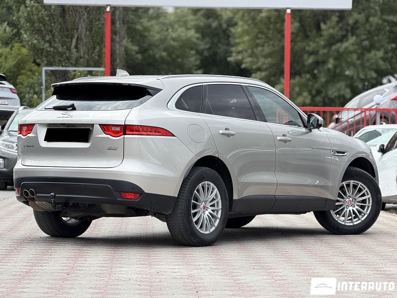 2016 Jaguar F-Pace — Miniatură 2