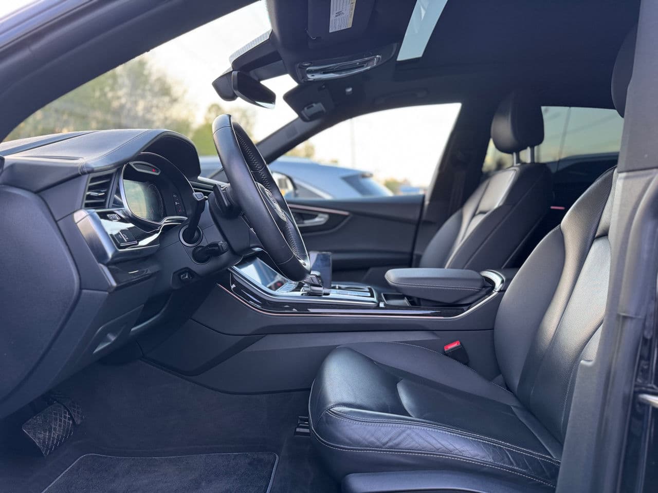 2019 Audi Q8 — Miniatură 10