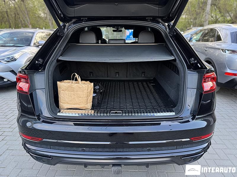 2019 Audi Q8 — Miniatură 5