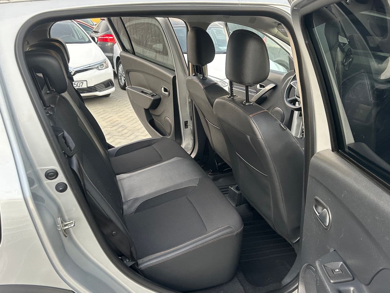 2017 Dacia Sandero Stepway — Miniatură 14