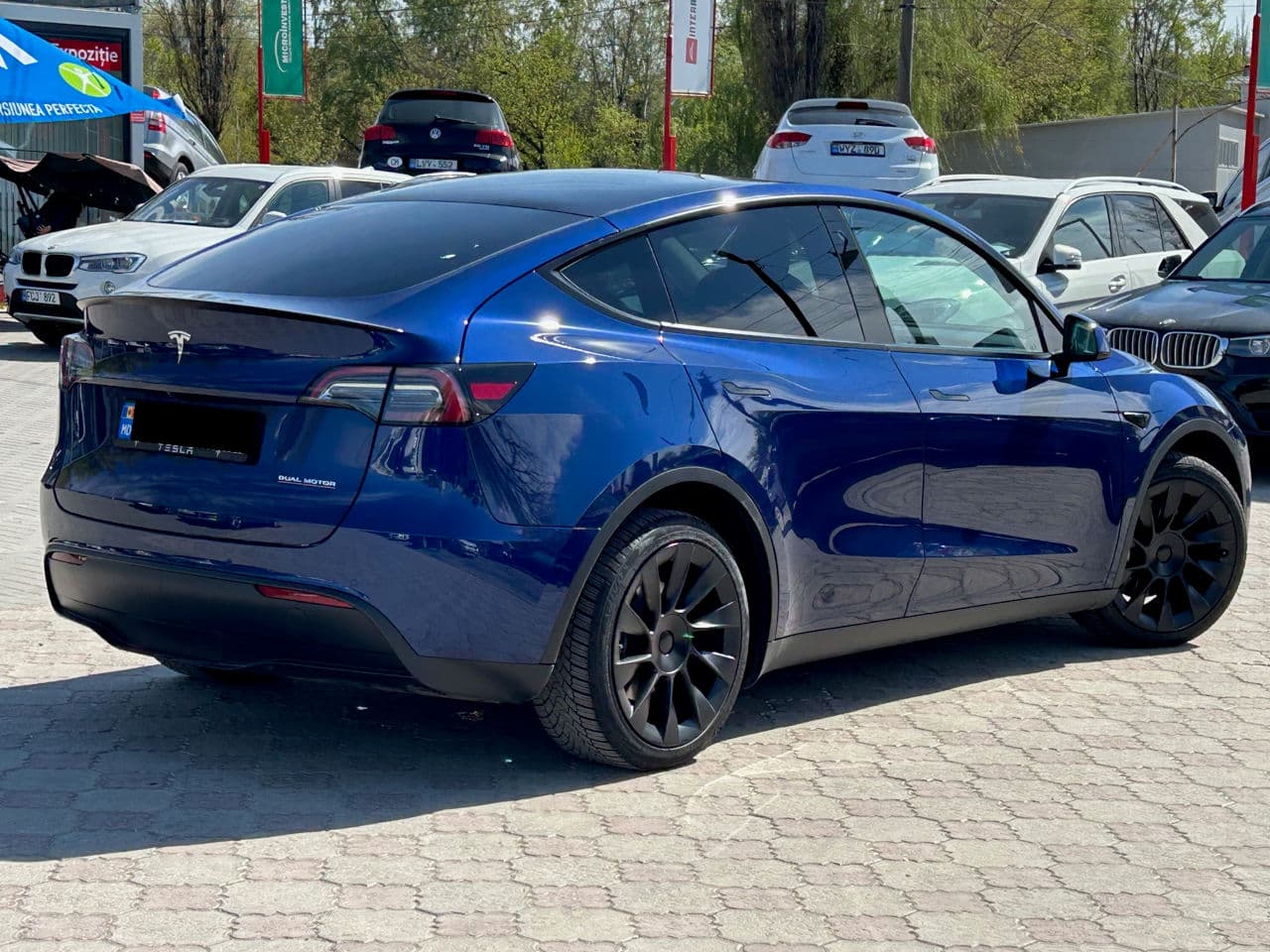 2022 Tesla Model Y — Miniatură 3