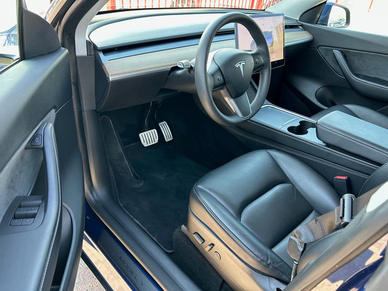 2022 Tesla Model Y — Miniatură 5