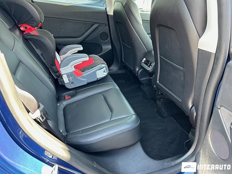 2022 Tesla Model Y — Miniatură 16