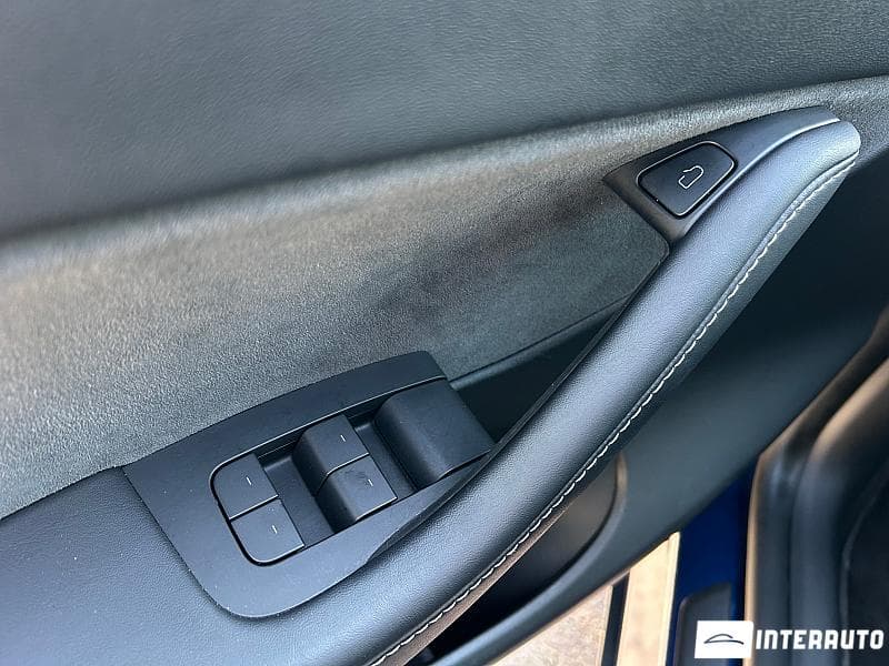 2022 Tesla Model Y — Miniatură 6