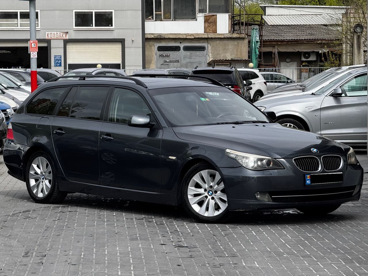 2008 BMW 525 — Miniatură 2