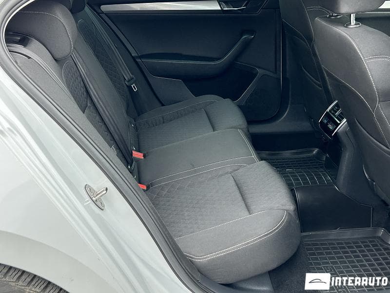 2016 Skoda Superb — Miniatură 21