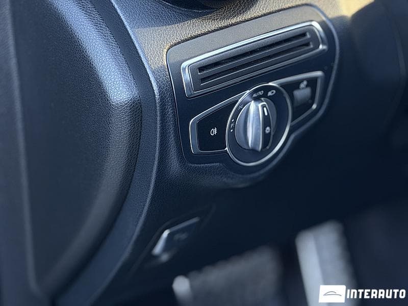 2018 Mercedes GLC 300 — Miniatură 11