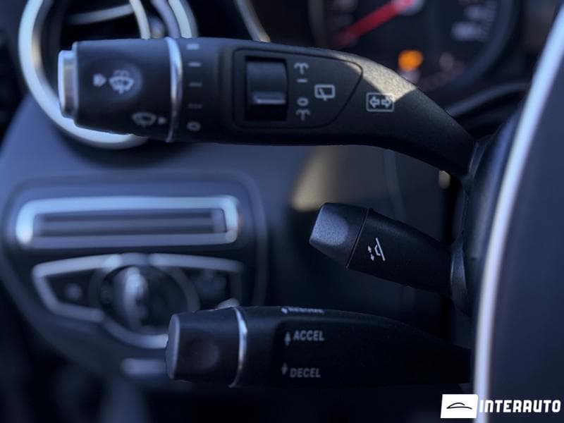 2018 Mercedes GLC 300 — Miniatură 13