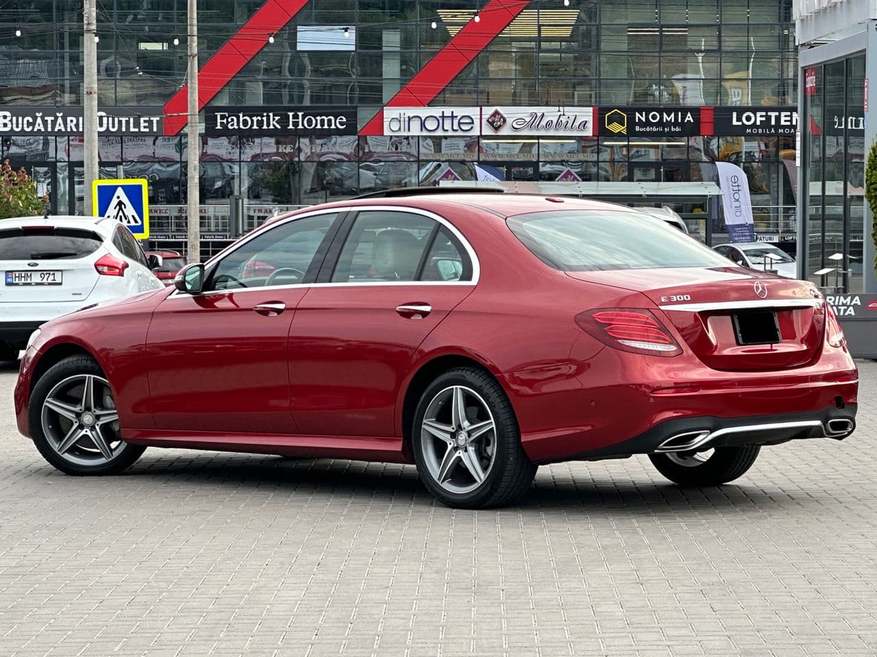 2017 Mercedes E 300 — Miniatură 4