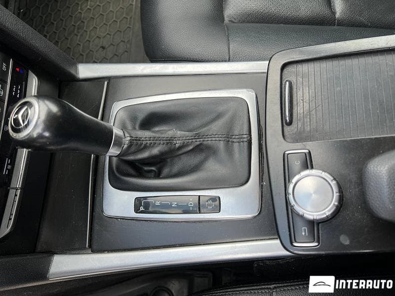 2012 Mercedes E 200 — Miniatură 13