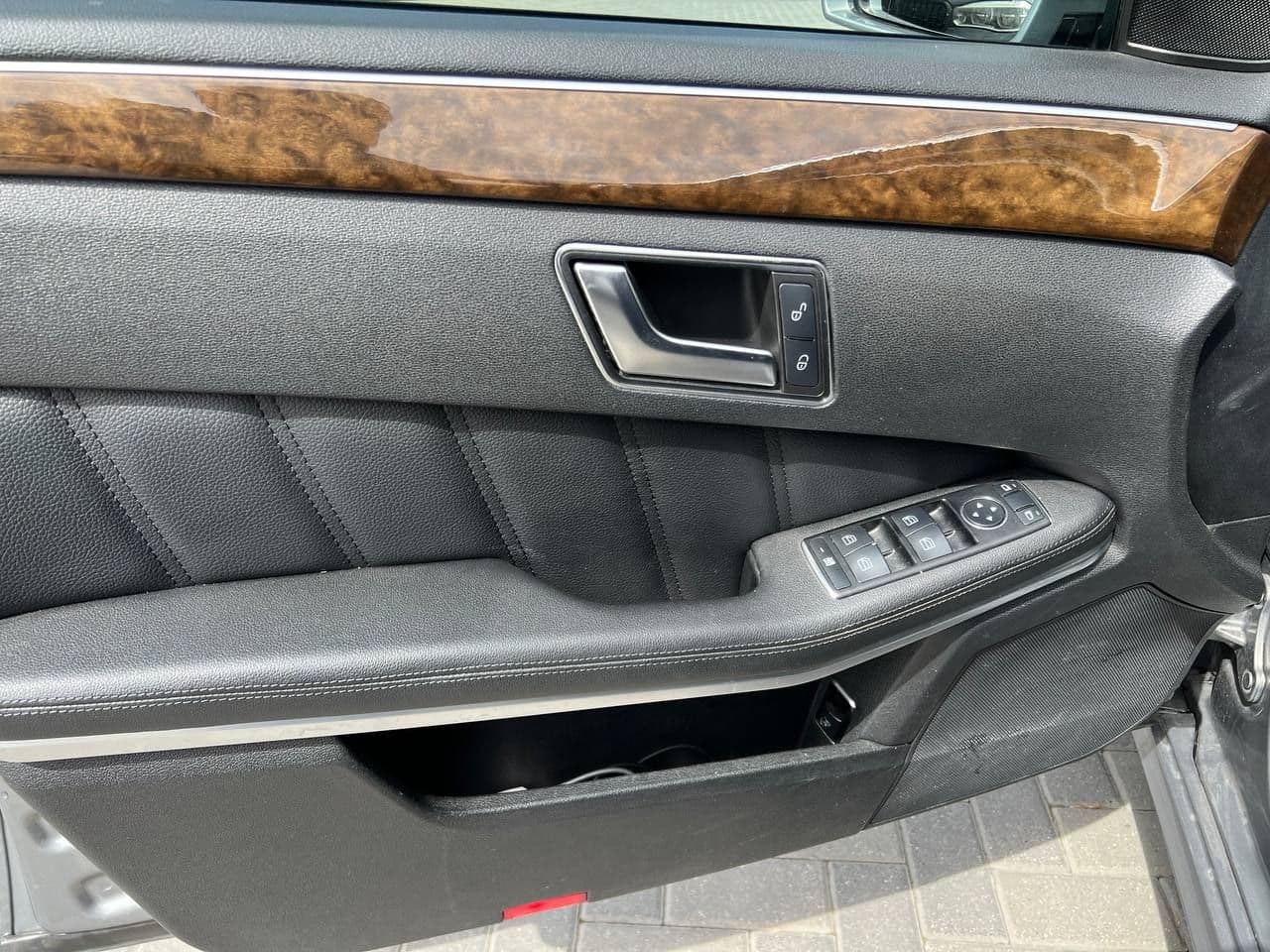 2012 Mercedes E 200 — Miniatură 6