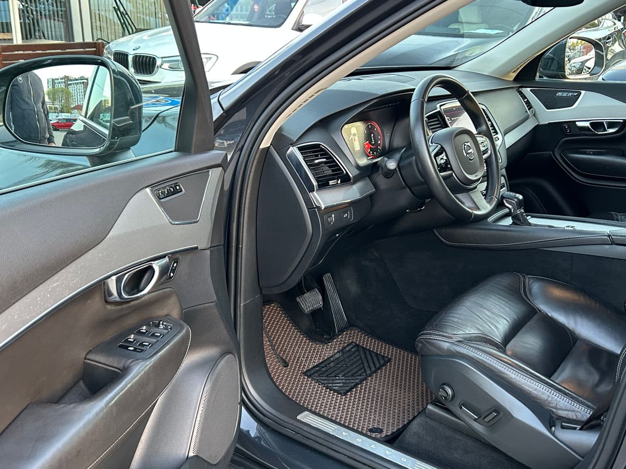 2016 Volvo XC 90 — Miniatură 5