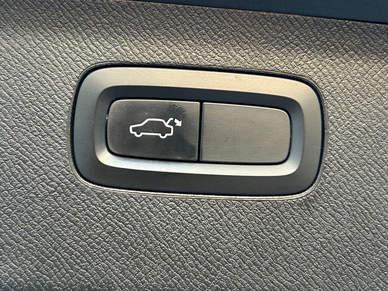 2016 Volvo XC 90 — Miniatură 18