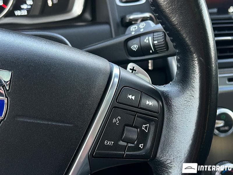2016 Volvo XC 60 — Miniatură 11