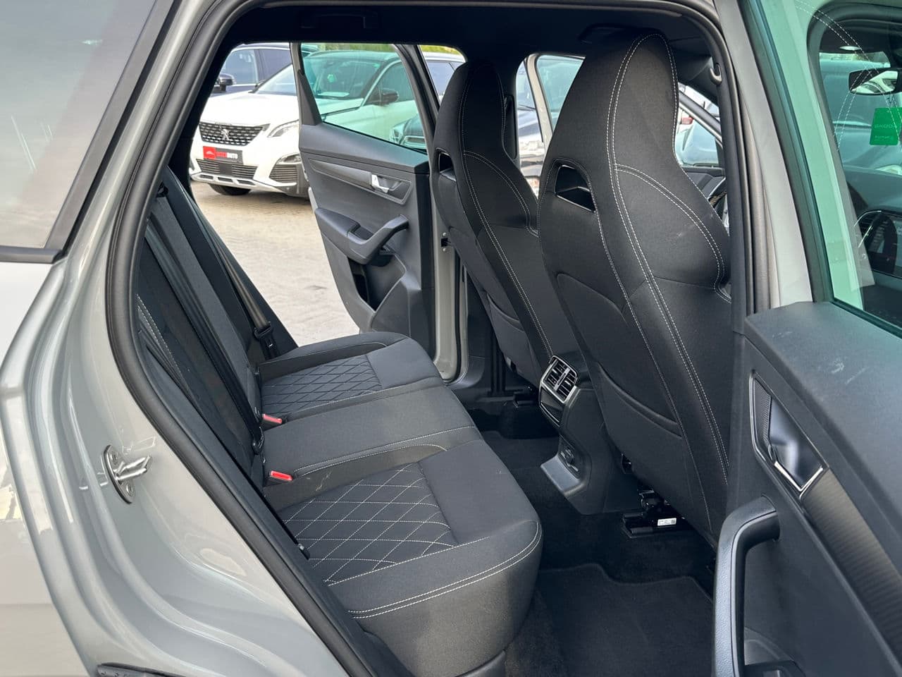 2020 Skoda Karoq — Miniatură 14