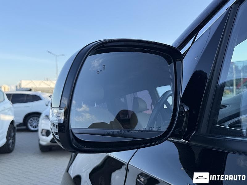 2018 Kia Carnival — Miniatură 21