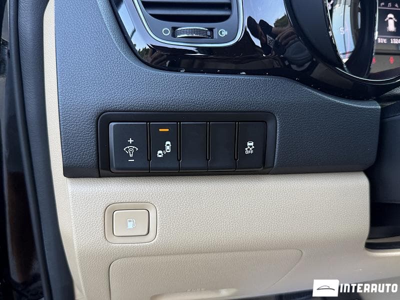 2018 Kia Carnival — Miniatură 23