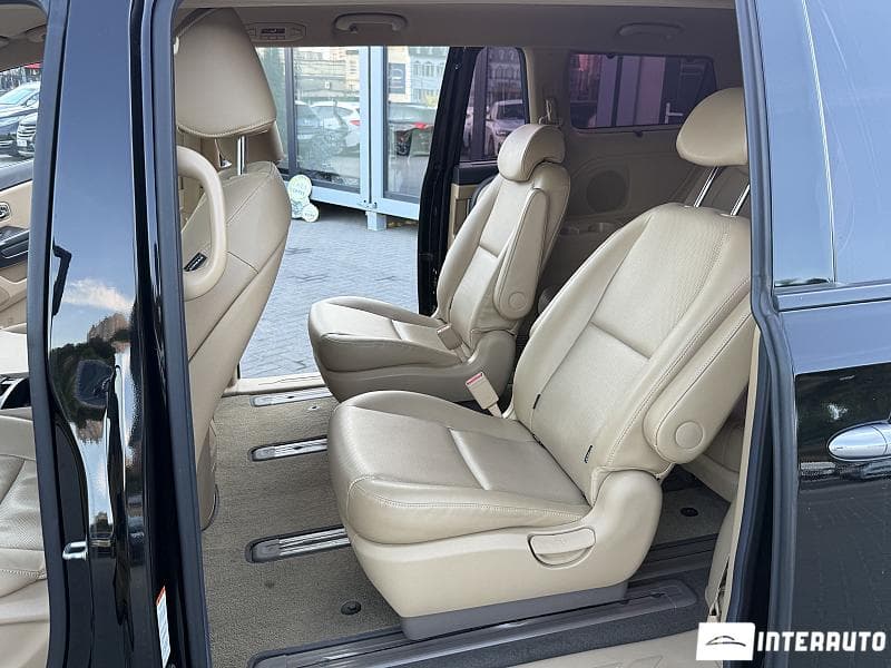 2018 Kia Carnival — Miniatură 13