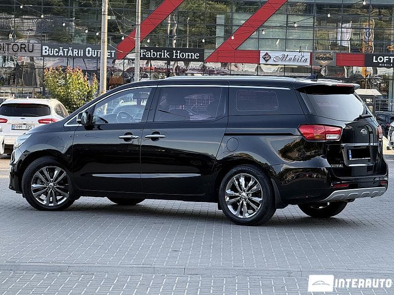 2018 Kia Carnival — Miniatură 4
