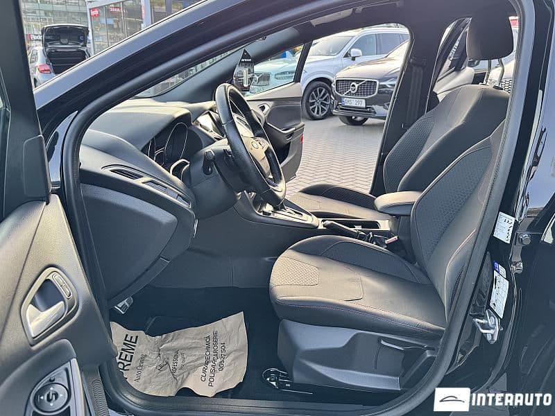 2018 Ford Focus — Miniatură 5