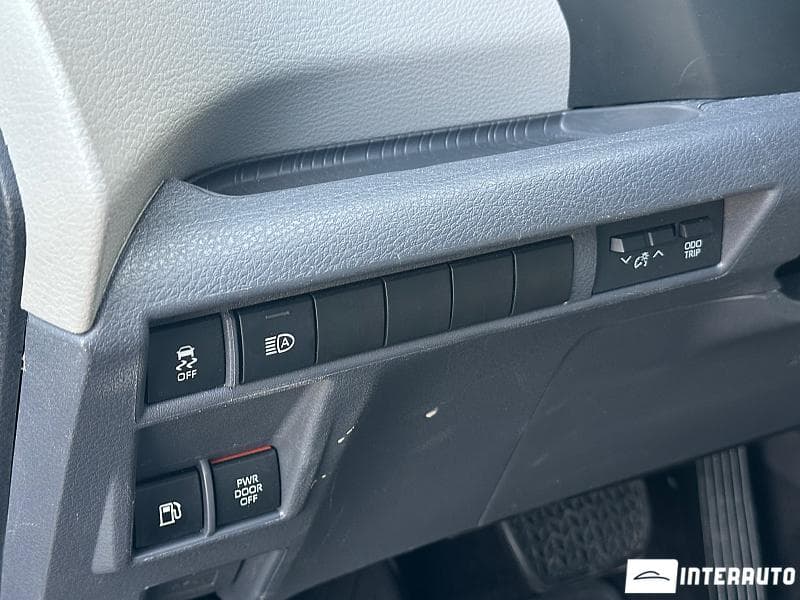 2021 Toyota Sienna — Miniatură 8