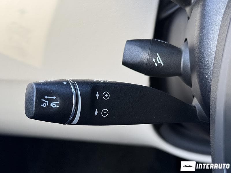 Tesla Model X 2018 — Миниатюра 18
