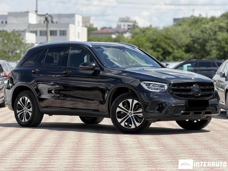 2020 Mercedes GLC 300e — Miniatură 4