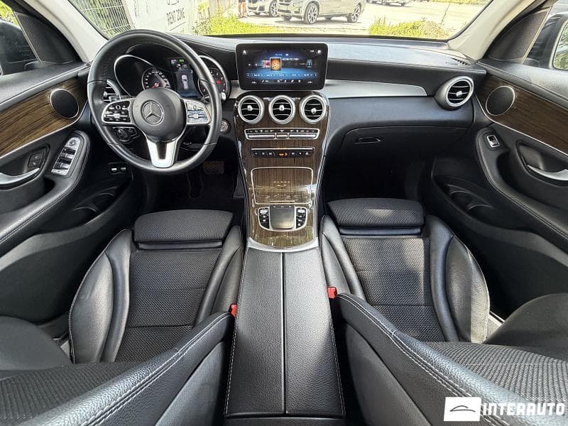 2020 Mercedes GLC 300e — Miniatură 9
