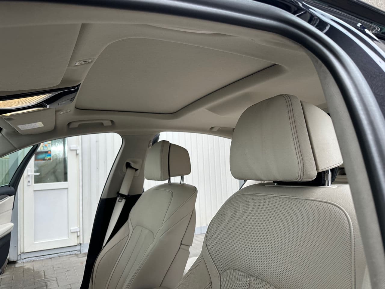 BMW 530e 2018 — Миниатюра 17