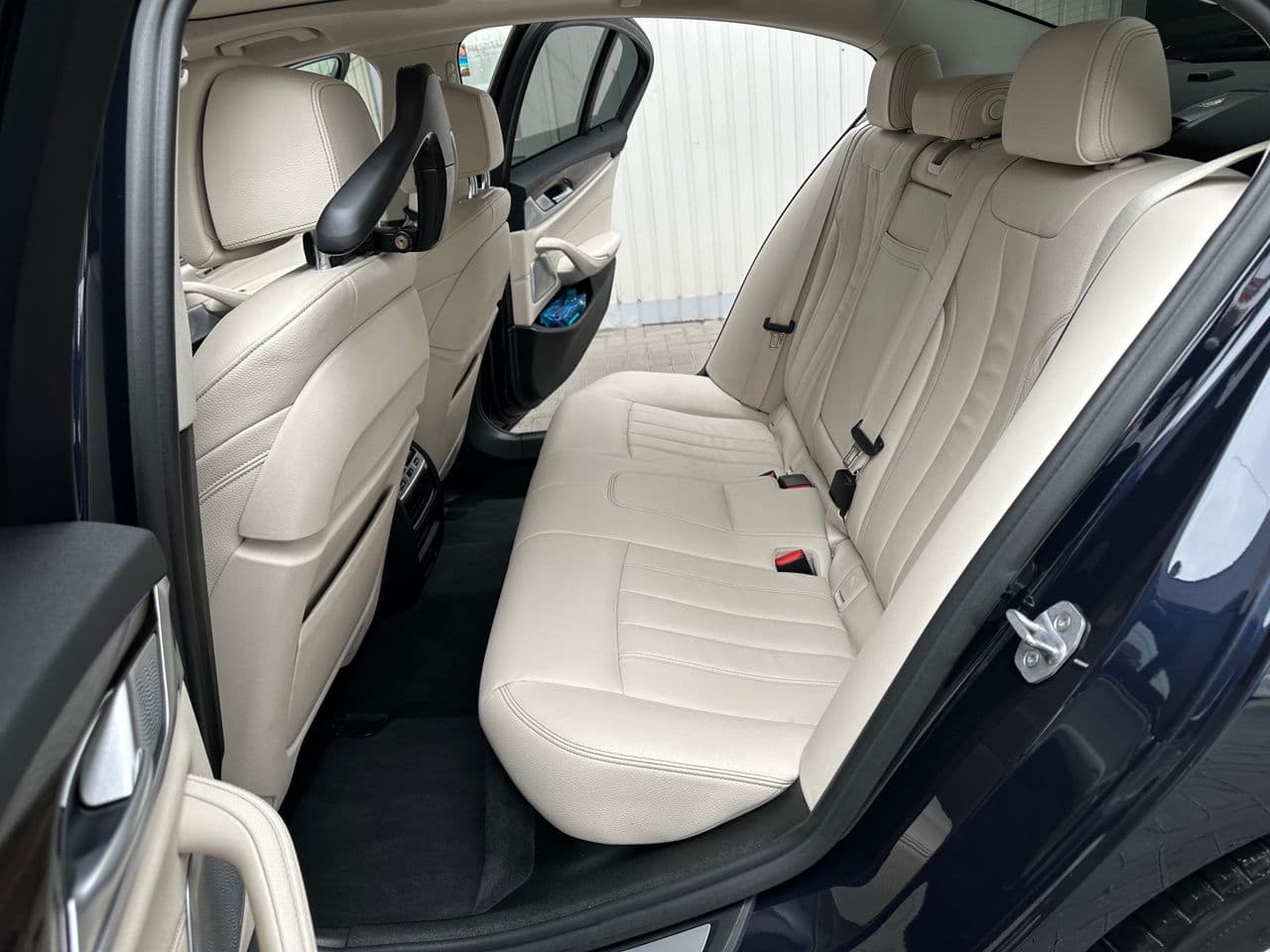 BMW 530e 2018 — Миниатюра 19