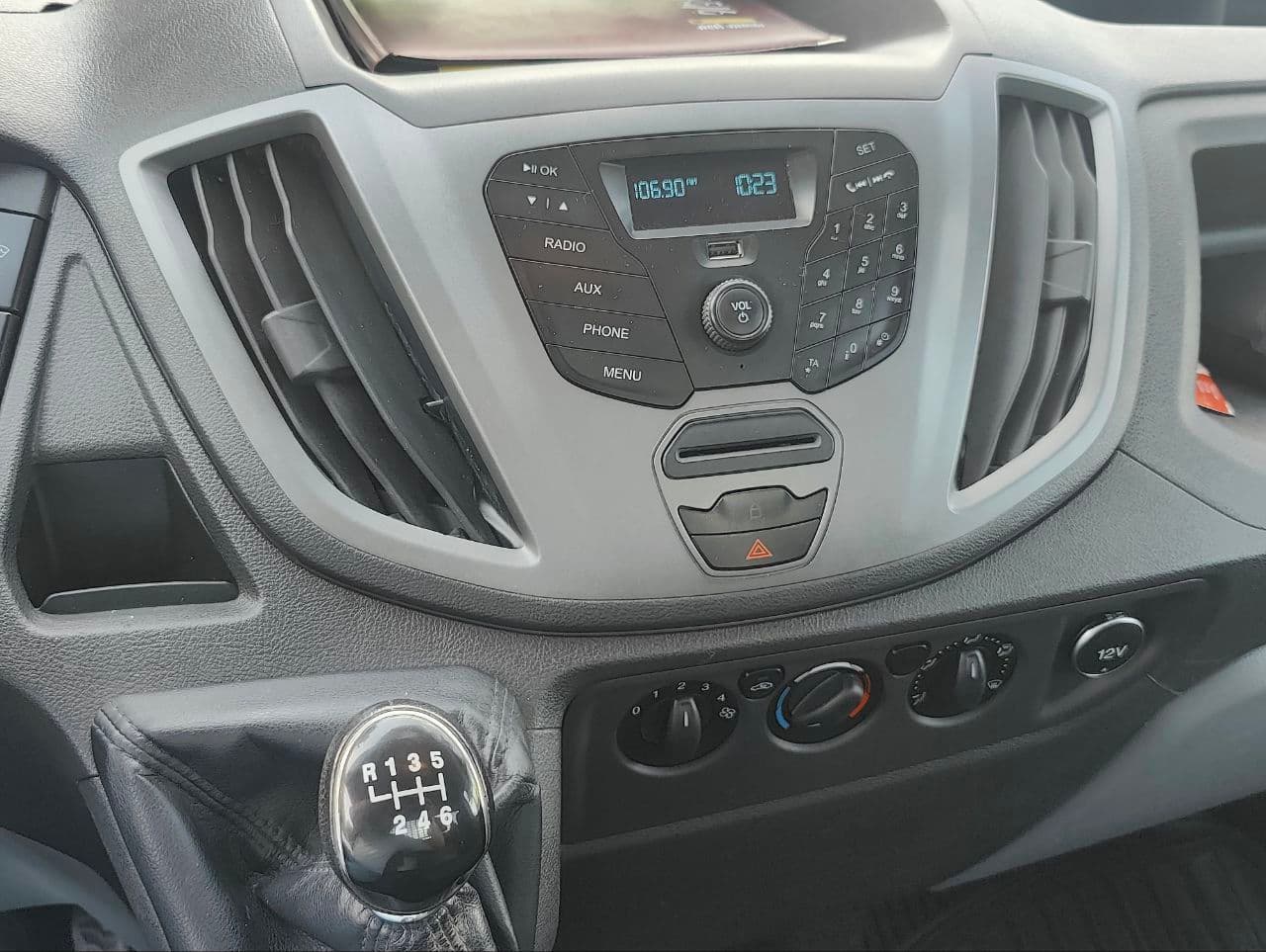 2014 Ford Transit — Miniatură 9