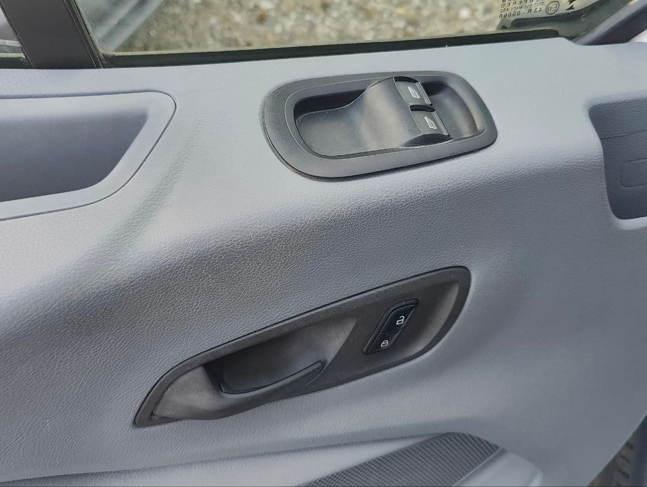 2014 Ford Transit — Miniatură 10