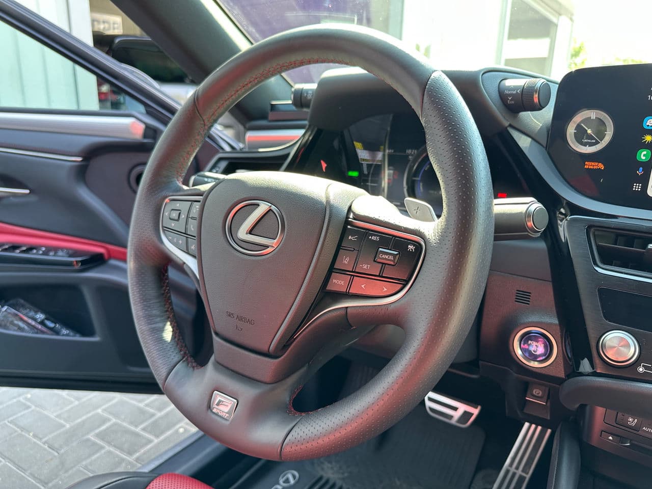 2022 Lexus ES 300h — Miniatură 9