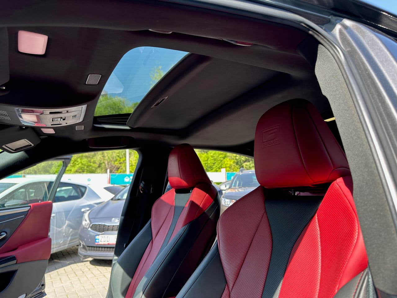 2022 Lexus ES 300h — Miniatură 20