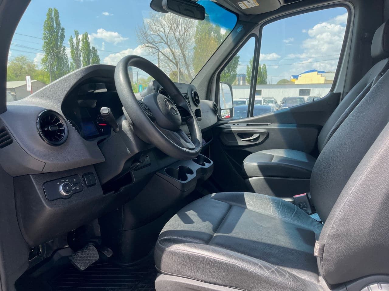 2023 Mercedes Sprinter — Miniatură 5