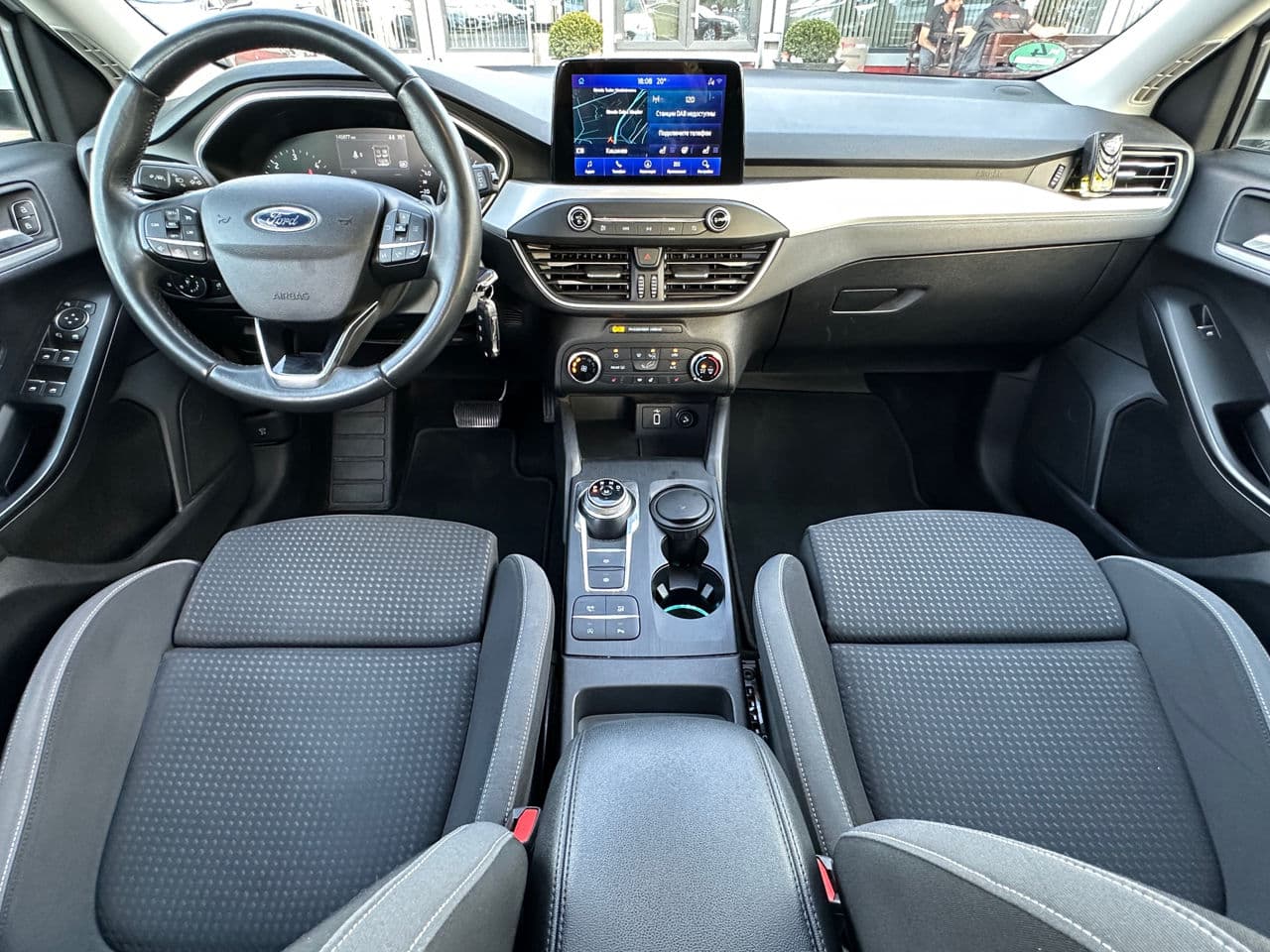 2019 Ford Focus — Miniatură 8