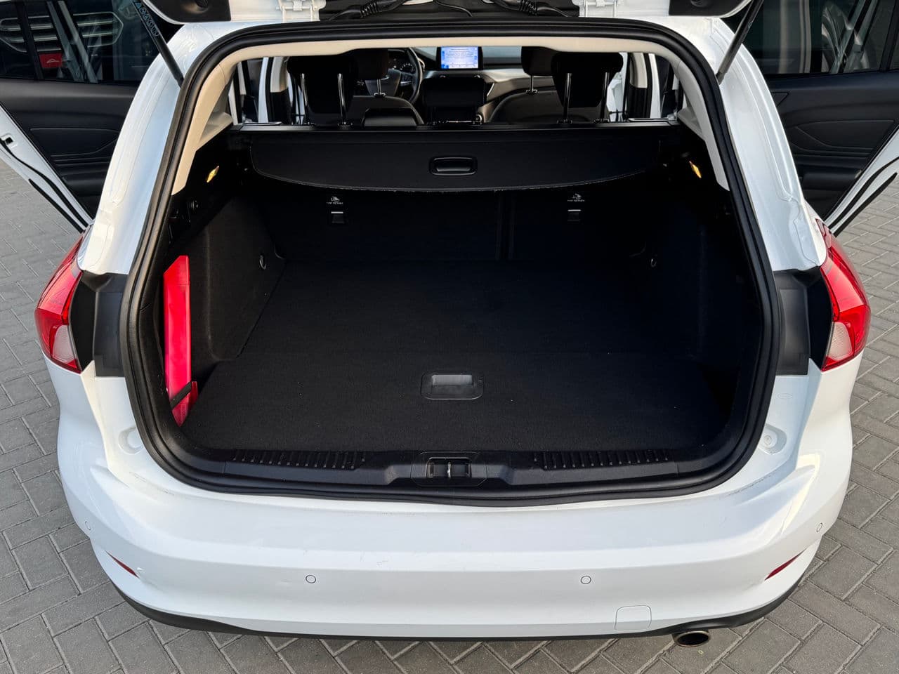 2019 Ford Focus — Miniatură 20