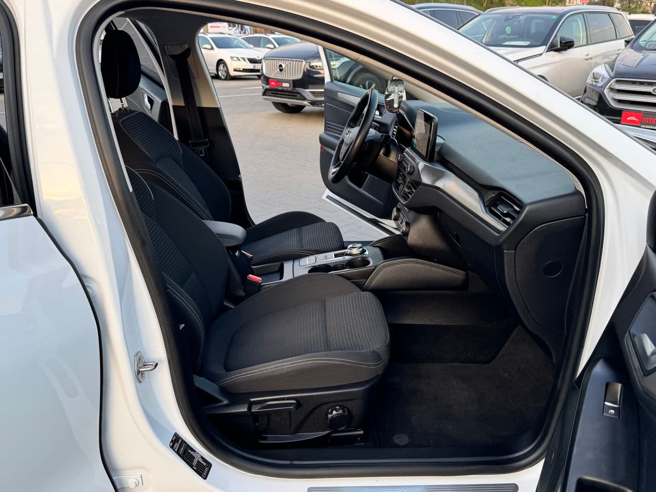 2019 Ford Focus — Miniatură 15